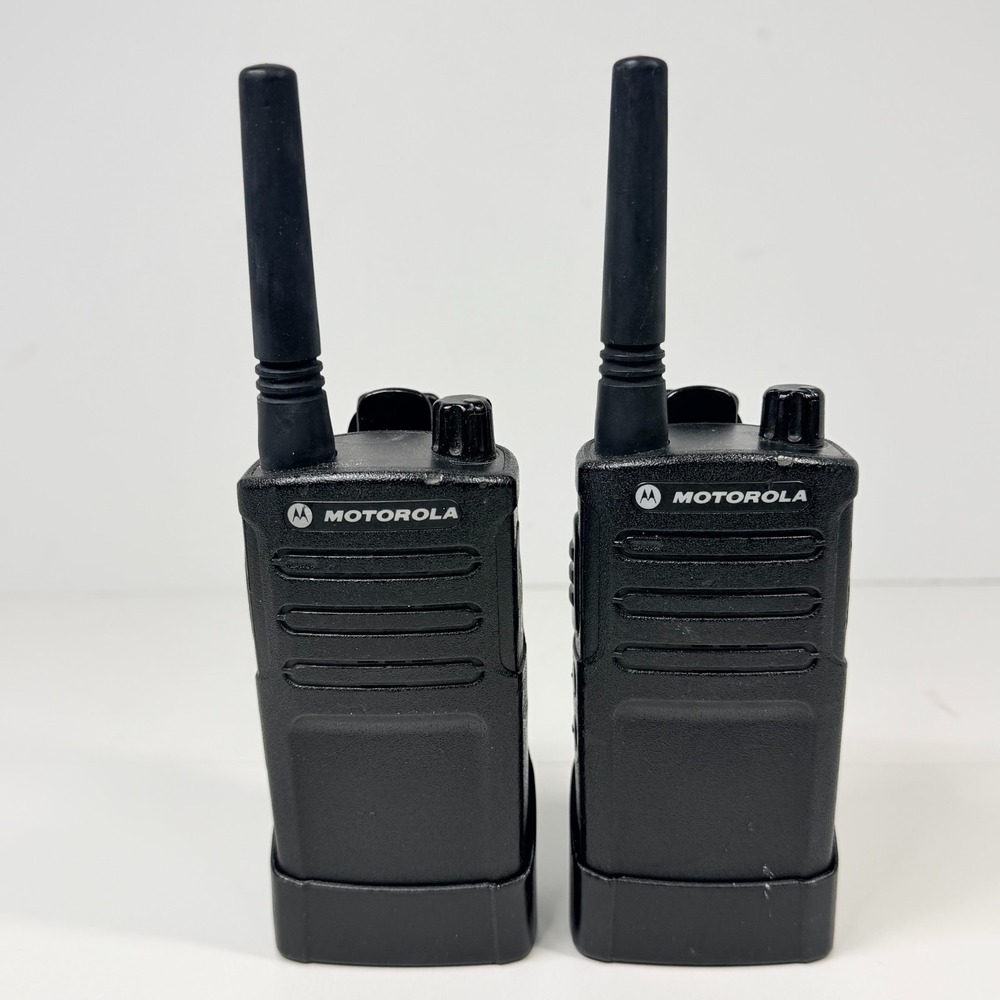 Motorola RMU2040 Two Way Radios UHF Walkie Talkie Set of 2 Tested Working
